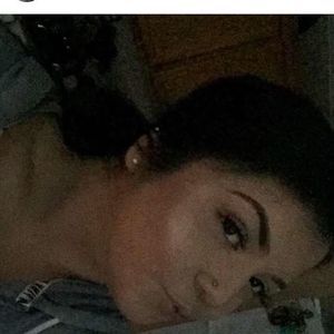 Meet your Posher, Bella sandoval